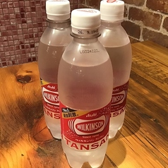 炭酸水ペットボトル