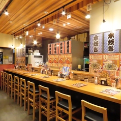 使いやすいカウンター席もご用意しております♪