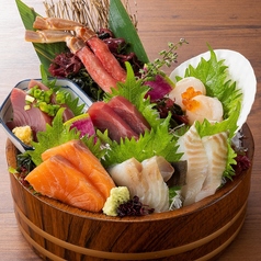 彩り刺身7種盛り合わせ〈2～3名様向け〉