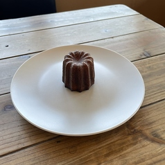 そば粉のカヌレ