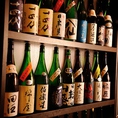 日本酒は純米吟醸酒を中心に東北・宮城の地酒を15種以上ご用意致しております。もちろん、ビール・本格焼酎・和リキュール・カクテルも各種取り揃えております。仙台駅限定で日本酒11種の飲み放題をしておりす。生ビール・本格焼酎などももちろんついてます！