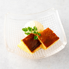 名古屋コーチンかすてら　バニラアイスと共に