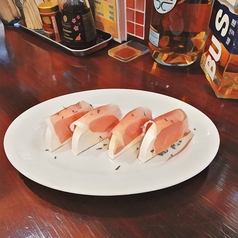 チーズ豆腐の生ハム巻き