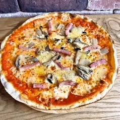 グリュイエールチーズと4種キノコのボスカイオーラピザ