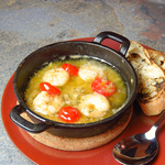 旨みをぎゅっと詰め込んだ熱々の「炭火deアヒージョ」炭火で仕上げる個性豊かなラインナップ全5種類