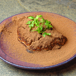 花椒の香りがアクセントの「ラム香る大人のティラミス」食後のデザートはもちろん、お酒のお供に◎