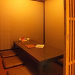 最大12名様まで対応可能な個室は予約がオススメ！会社宴会や友人同士の集まりなどに最適！