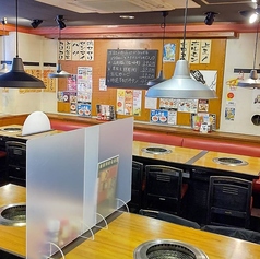 4名様テーブル多数ご用意しております！また、6から8名様の団体様のご利用も◎