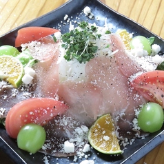 生ハムとレタスの彩りシーザーサラダ