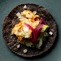 サルサチキンのタコス