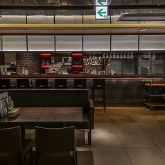 カウンター席もご用意しております♪