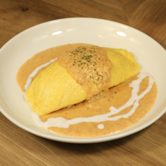明太子クリームオムライス（ミニサラダ＆スープ付き）