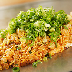 【三輪の定番メニュー】そばめしの写真