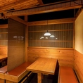 プライベートな空間でゆったりとお食事いただける個室席をご用意しております。大切な方々に心からお寛ぎいただくためのおもてなしに溢れています。風情溢れる和モダンな店内で情緒溢れるくつろぎの一日を。記念日やお祝い、デート、ビジネスシーンなど大切な方との特別なシーンにも最適。