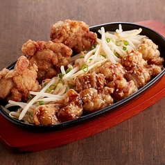 味噌ホルモン(100g)と唐揚げ(100g)