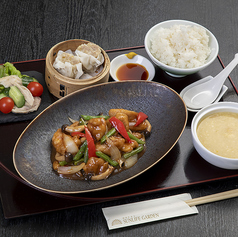 ランチタイム限定の本格中華料理