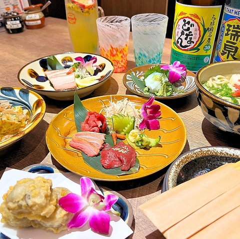 味自慢の沖縄郷土料理＆創作料理を沢山ご用意しております！
