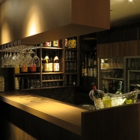 隠れ家バルで味わう旬のお料理とお酒