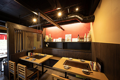 ベンチシートあり。