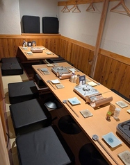 掘りごたつのお席は最大15名様までご利用可能です!会社宴会や女子会など是非お気軽にお問い合わせください!