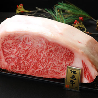 木の温もりを感じる落ち着いた空間で厳選した銘柄牛を◎