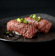 黒毛和牛炙り肉寿司