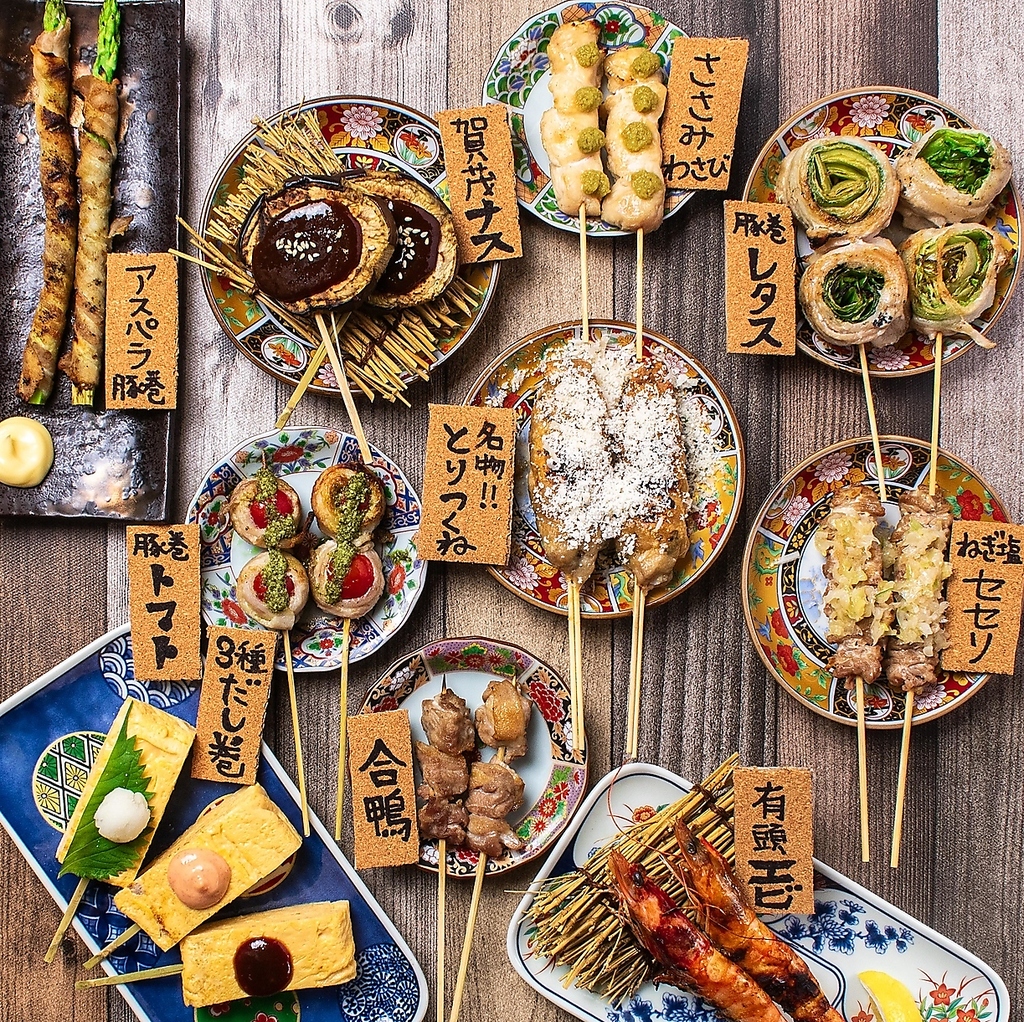 一度は食べて頂きたいこだわりの串焼きを多数ご用意！中でも人気はジューシーで食感抜群のつくね串◎