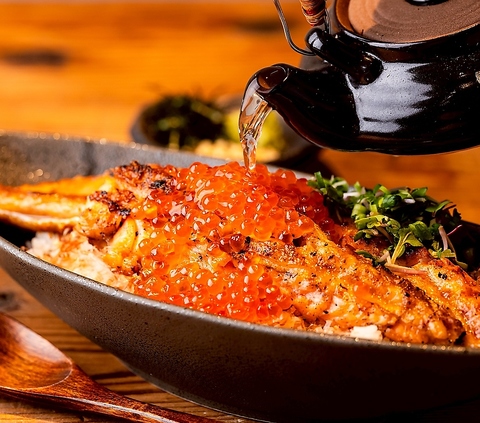 厳選し仕入れた本マグロと炭火焼きをご提供