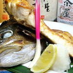 【ぶりのかま焼き】魚の中で一番脂ののったカマはボリューム満点！！
