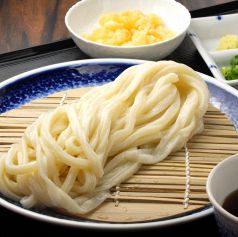 うどんの量の加減を承ります。