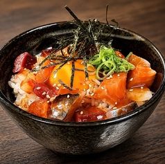 海鮮ユッケ丼