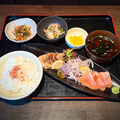 料理メニュー写真&nbsp;サーモン刺身定食