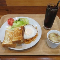 ５０年変わらぬ680円のモーニングで朝から栄養補給☆