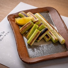 囲炉裏と炭焼き ろばた比多岐の特集写真