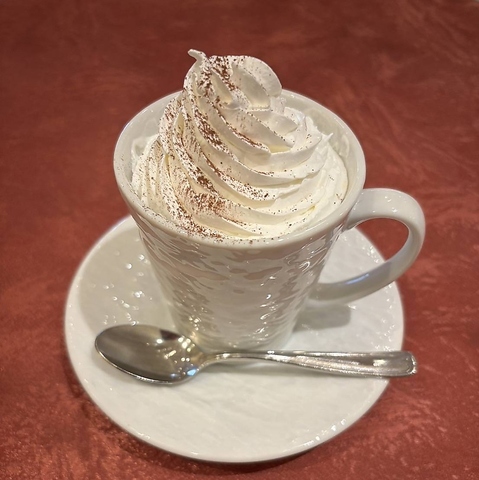 バラエティ豊かなオリジナルデザートとこだわりぬいた珈琲が愉しめるお店が新登場！