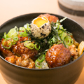 料理メニュー写真 特製鶏丼（鶏スープ付き）