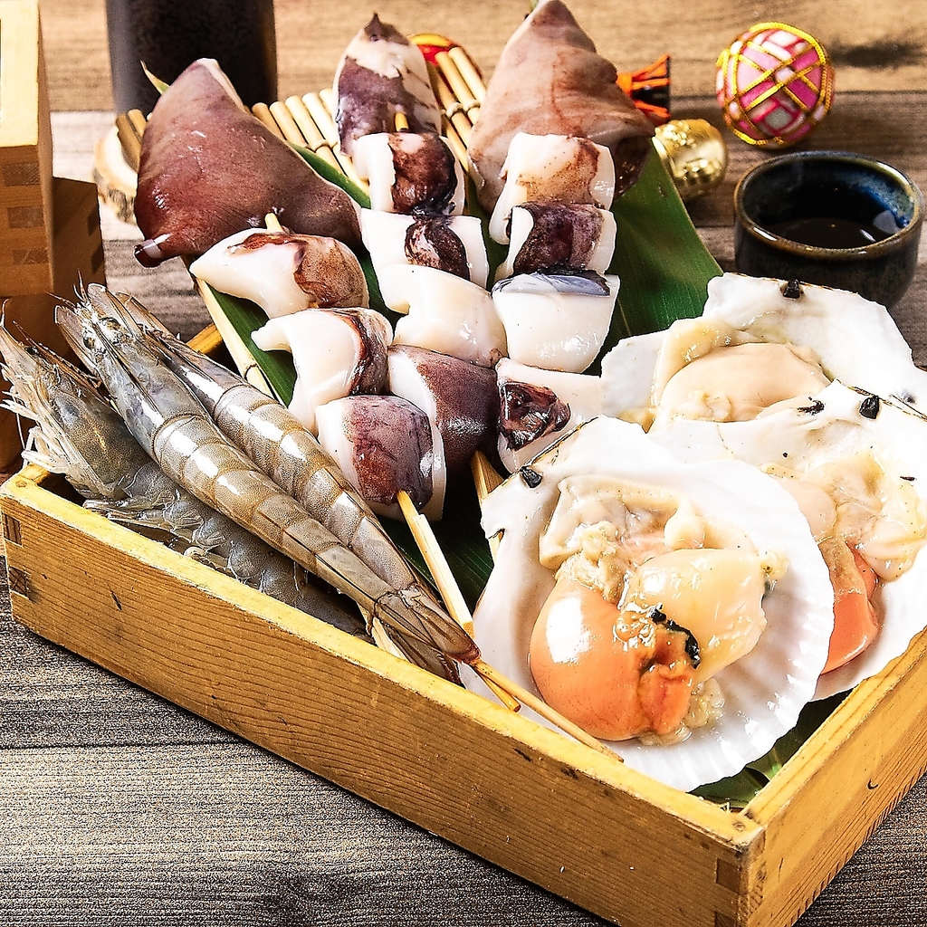 市場直送の新鮮な海鮮をふんだんに使用した逸品をご提供！名物大海老はぎっしりと身の詰まった逸品♪