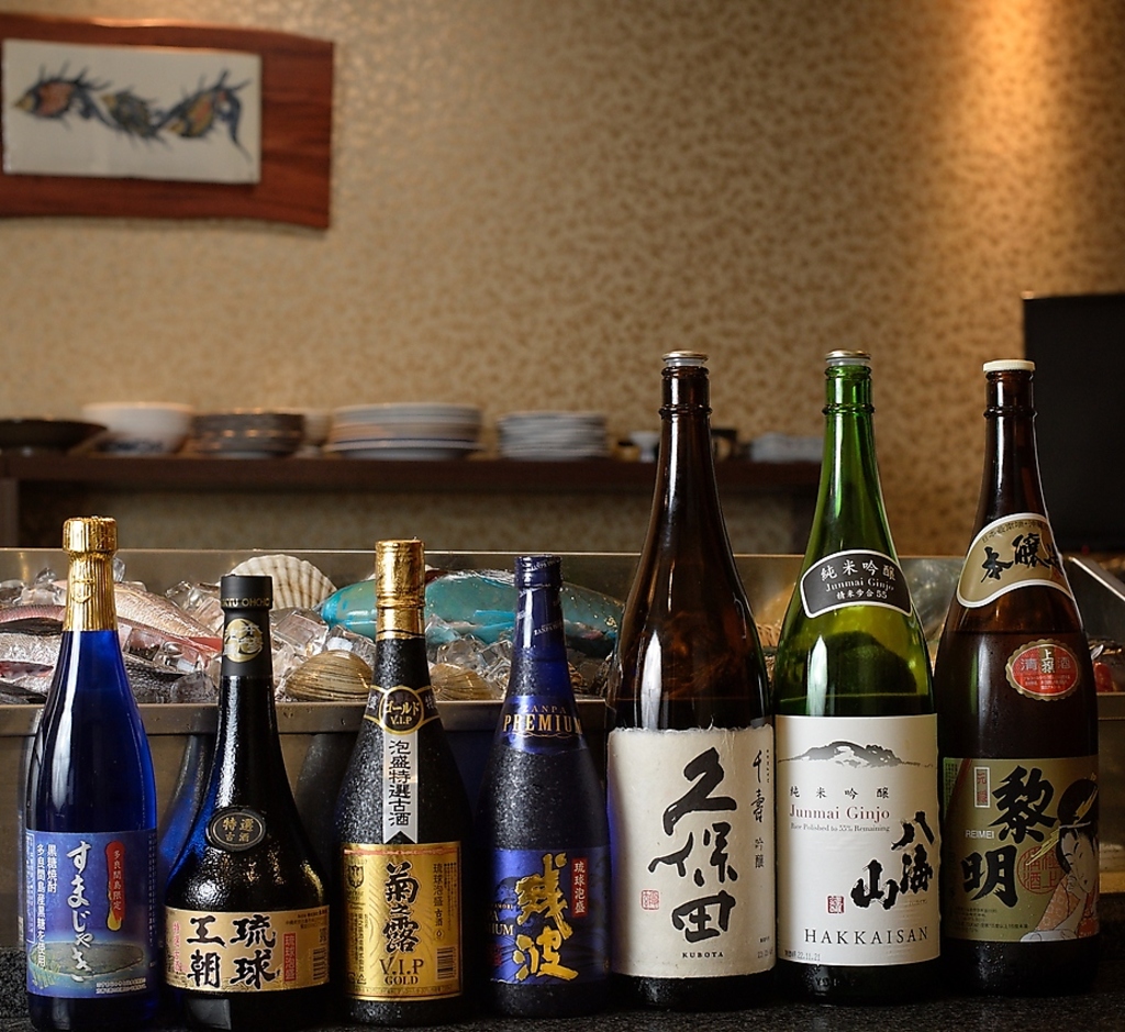 焼酎をはじめ、日本酒や沖縄泡盛など、こだわりのお料理に合うお酒を種類豊富にご用意しております♪