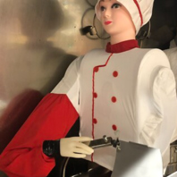 三代目刀削麺ロボ”康美泰”