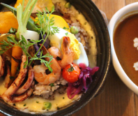 贅沢な煮込み料理と吉となる焼きカレーの魅力★