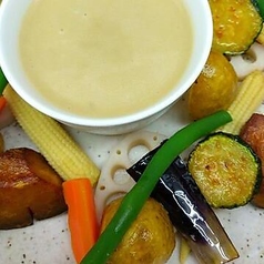 地元野菜を使った自家製バーニャカウダ