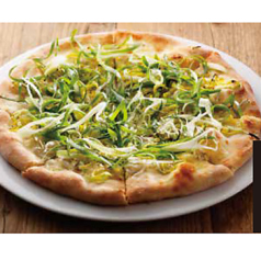 しらす、九条葱、ポワロ―葱のピザ