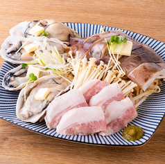 豊洲市場直送 海鮮と本日の肉の盛り合わせ