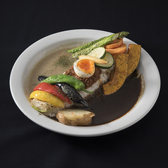 あいがけ 彩り野菜カレー