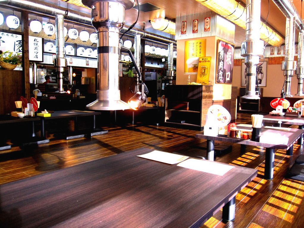 焼肉の町・北見の老舗お肉屋さん直営店！煙がモクモクしないロースター使用で女の子安心♪
