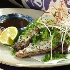 カラッと揚げた秋刀魚の竜田揚げ