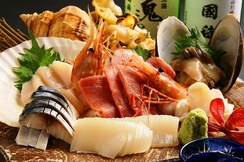 北海道各地でとれる美味しい素材を、素材の味を生かした豪快な料理を堪能できるお店。