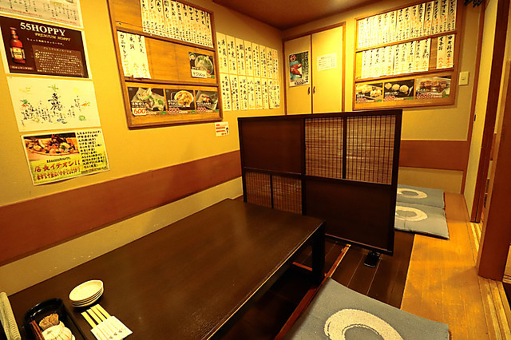 団体様も大歓迎！掘りごたつなのでゆったりと寛げます。