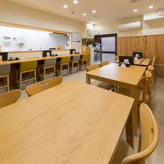 【貸切 18×1】当店では、10名様以上から貸切も承っております。最大18名様までご利用いただけます。ちょっとしたパーティーや仲間内でのお祝い事など様々なシーンでご利用ください♪