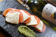 フレッシュトマトのカプレーゼ